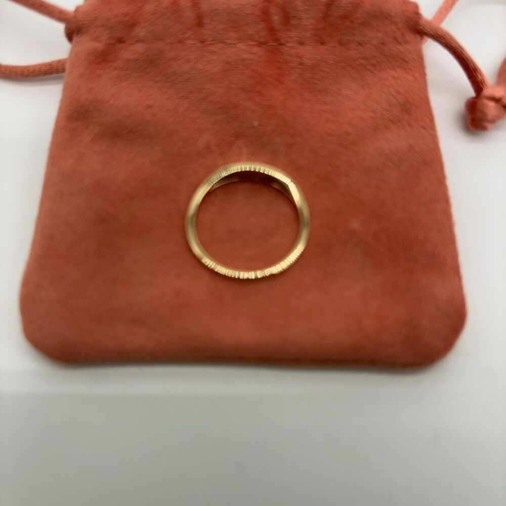 Mejuri Slim Signet Ring